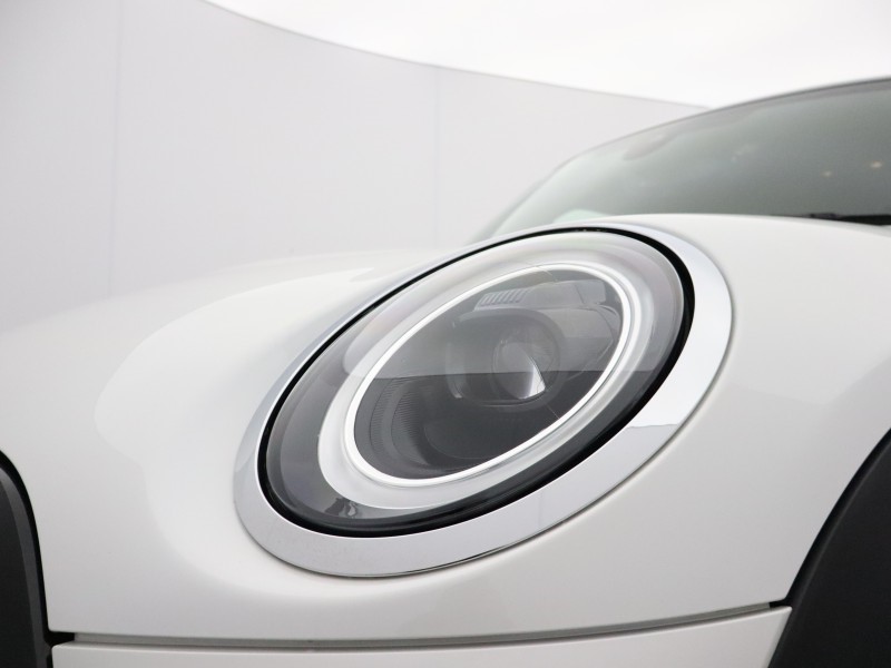 2024 (24) MINI HATCHBACK 1.5 Cooper Exclusive Premium 5dr Auto 5212066