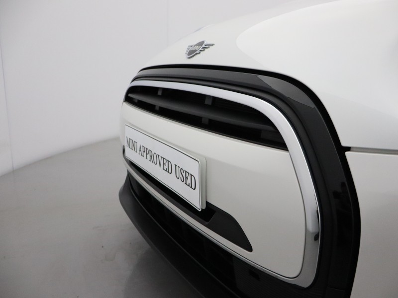 2024 (24) MINI HATCHBACK 1.5 Cooper Exclusive Premium 5dr Auto 5212067