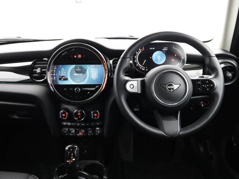 2023 (73) MINI HATCHBACK 1.5 Cooper Classic Premium 5dr Auto 5217135