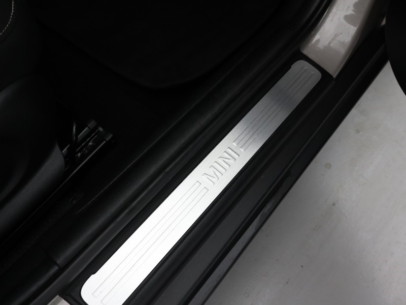 2023 (73) MINI HATCHBACK 1.5 Cooper Classic Premium 5dr Auto 5217121