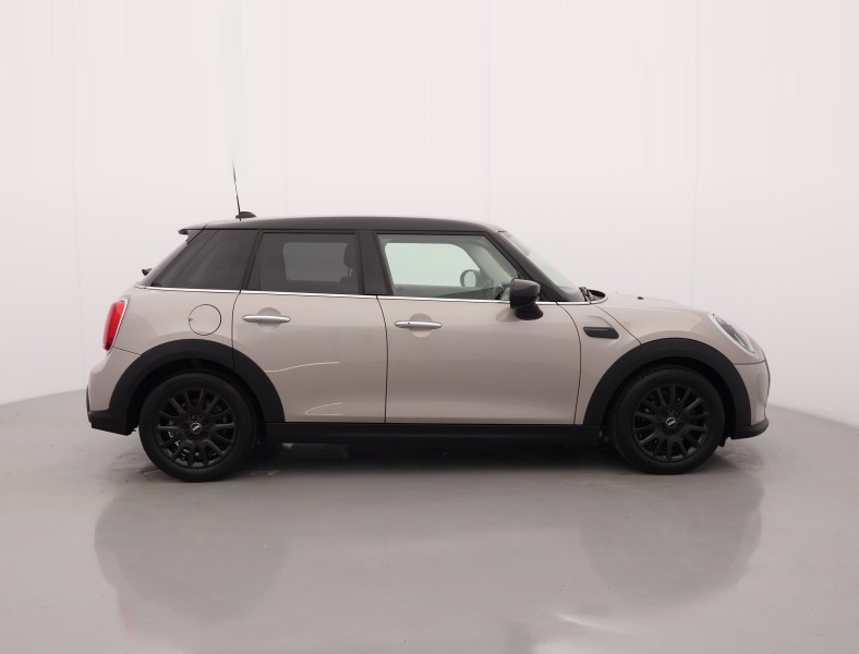 2023 (73) MINI HATCHBACK 1.5 Cooper Classic Premium 5dr Auto 5217109