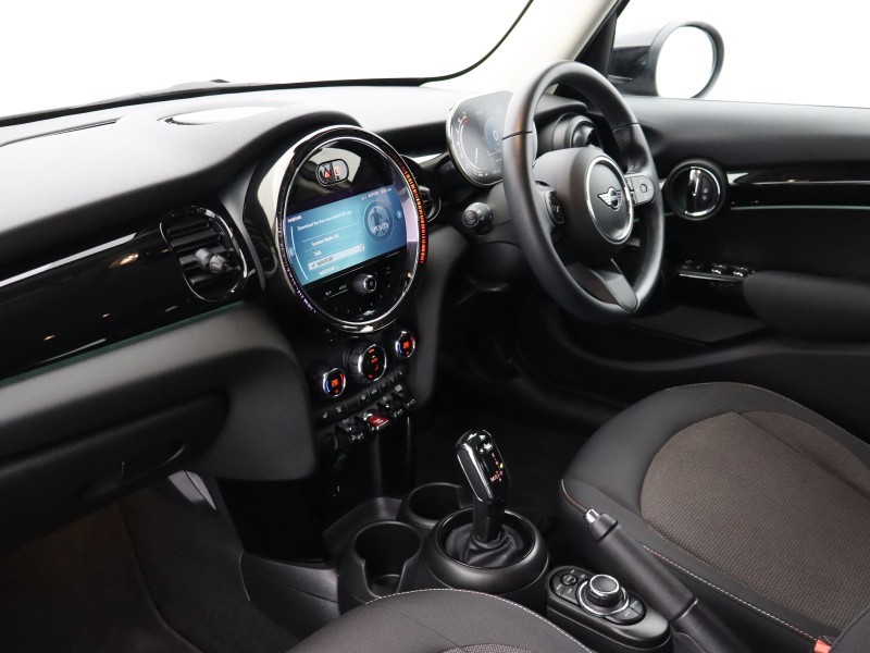 2023 (73) MINI HATCHBACK 1.5 Cooper Classic Premium 5dr Auto 5217134