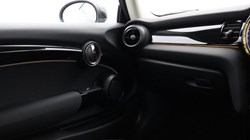 2022 (22) MINI HATCHBACK 1.5 Cooper Classic 3dr 5228247