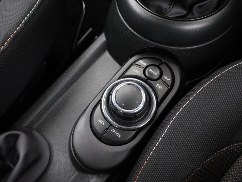 2022 (22) MINI HATCHBACK 1.5 Cooper Classic 3dr 5228255