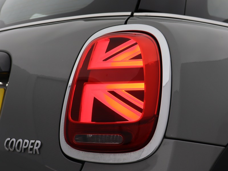 2022 (22) MINI HATCHBACK 1.5 Cooper Classic 3dr 5228218