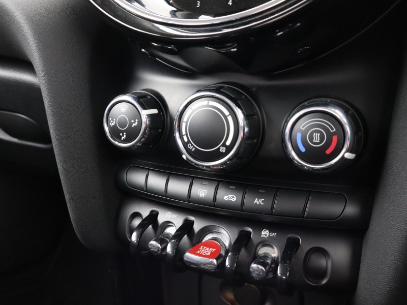 2022 (22) MINI HATCHBACK 1.5 Cooper Classic 3dr 5228259