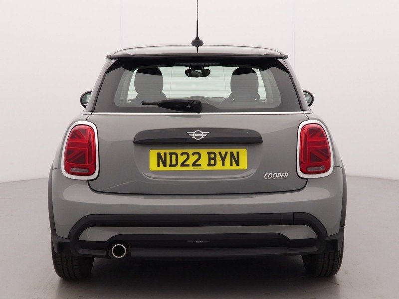 2022 (22) MINI HATCHBACK 1.5 Cooper Classic 3dr 5228213