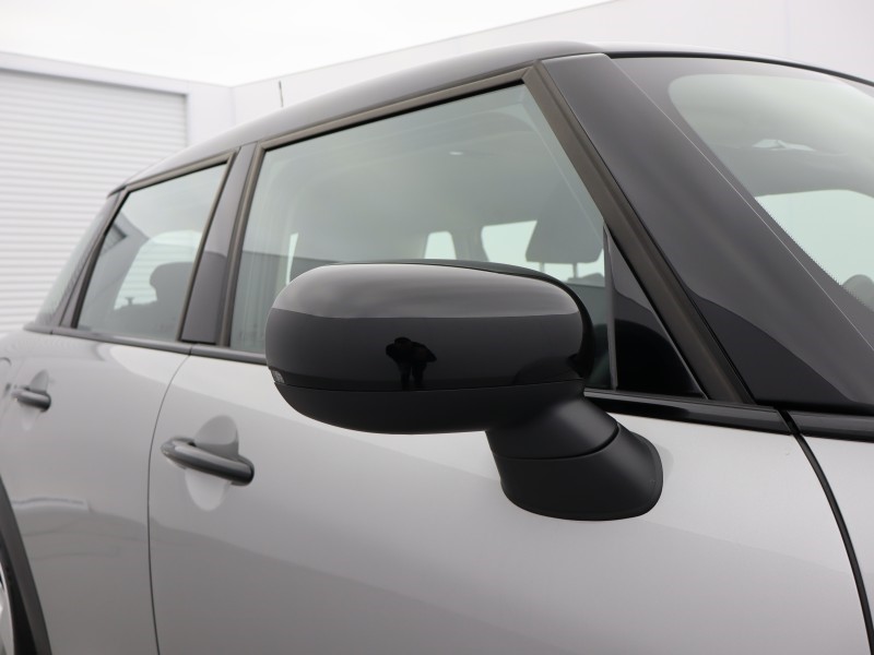 2025 (25) MINI COOPER 1.5 C Classic 5dr Auto 5222404