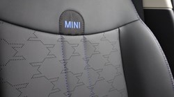 2025 (25) MINI COOPER 1.5 C Classic 5dr Auto 5222444