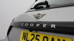 2025 (25) MINI COOPER 1.5 C Classic 5dr Auto 5222394