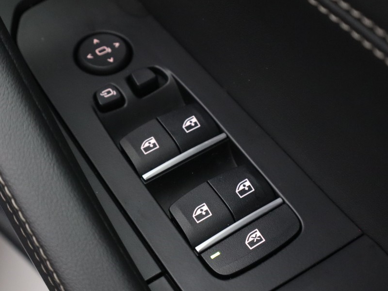 2025 (74) BMW X6 xDrive30d MHT M Sport 5dr Step Auto 5288126