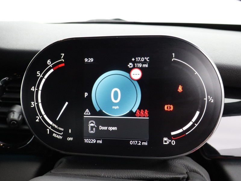 2023 (73) MINI HATCHBACK 1.5 Cooper Sport Premium 5dr Auto 5264309
