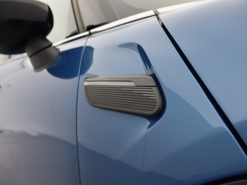 2023 (73) MINI HATCHBACK 1.5 Cooper Sport Premium 5dr Auto 5264301