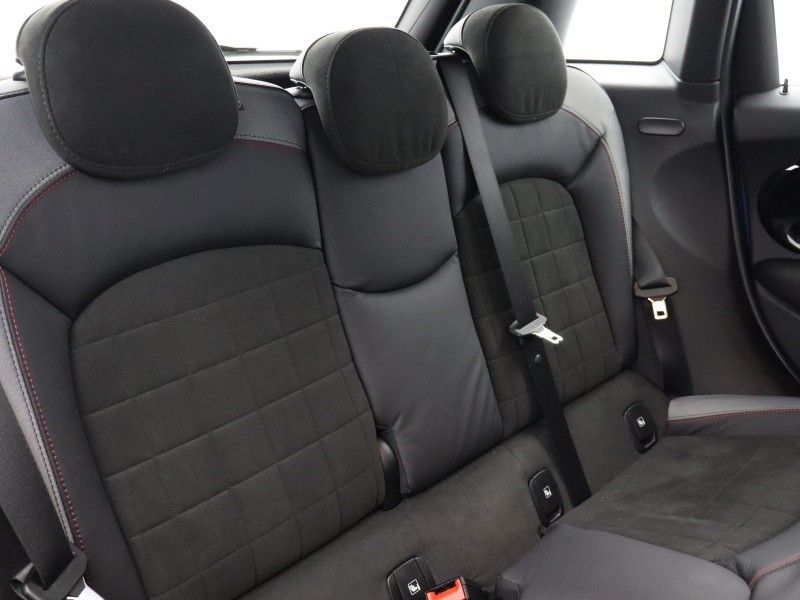 2023 (73) MINI HATCHBACK 1.5 Cooper Sport Premium 5dr Auto 5264267