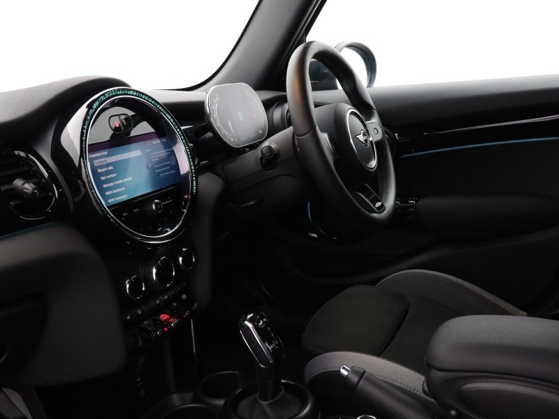 2023 (73) MINI HATCHBACK 1.5 Cooper Sport Premium 5dr Auto 5264295