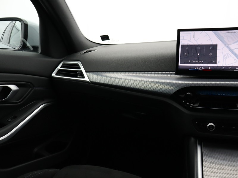 2025 (75) BMW 3 SERIES 320i M Sport 4dr Step Auto 5296334