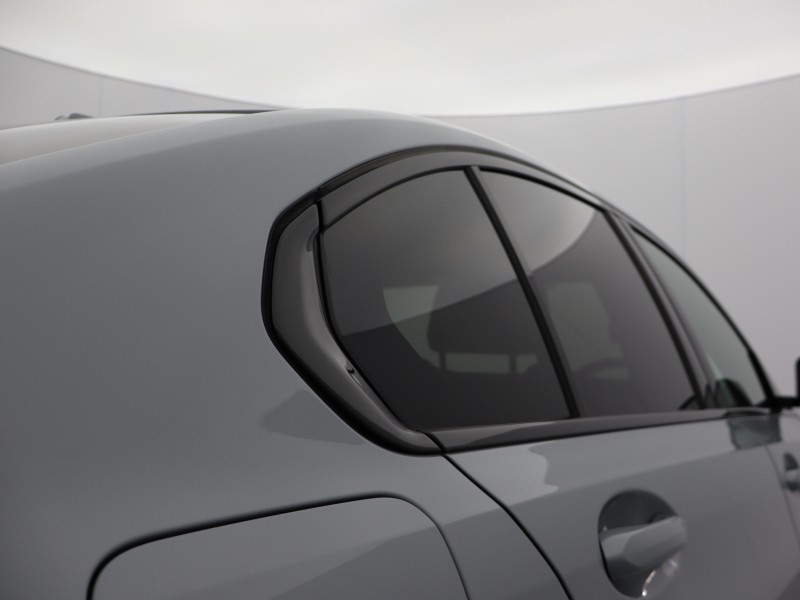 2025 (75) BMW 3 SERIES 320i M Sport 4dr Step Auto 5296319