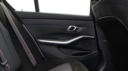 2025 (75) BMW 3 SERIES 320i M Sport 4dr Step Auto 5296322