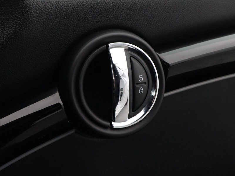 2023 (23) MINI HATCHBACK 1.5 Cooper Sport 3dr Auto 5271946