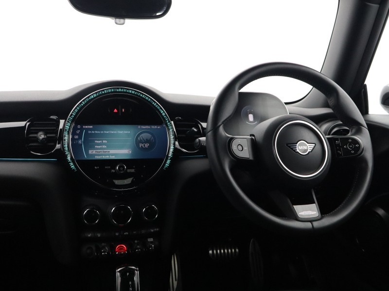 2023 (23) MINI HATCHBACK 1.5 Cooper Sport 3dr Auto 5271960