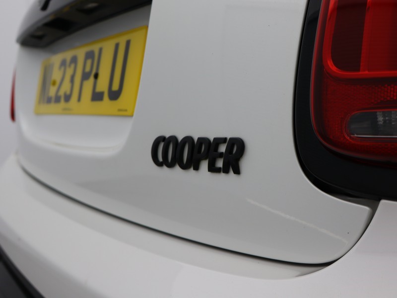 2023 (23) MINI HATCHBACK 1.5 Cooper Sport 3dr Auto 5271933