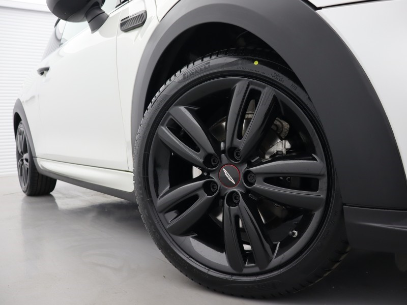 2023 (23) MINI HATCHBACK 1.5 Cooper Sport 3dr Auto 5271981