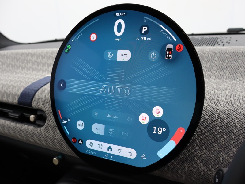 2025 (25) MINI COOPER 135kW E Exclusive 41kWh 3dr Auto 5261828