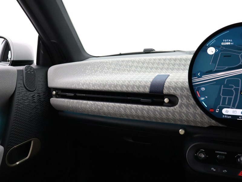 2025 (25) MINI COOPER 135kW E Exclusive 41kWh 3dr Auto 5261814