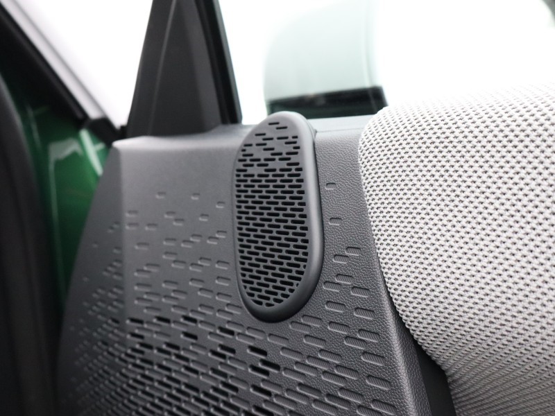 2025 (25) MINI COOPER 135kW E Exclusive 41kWh 3dr Auto 5261802