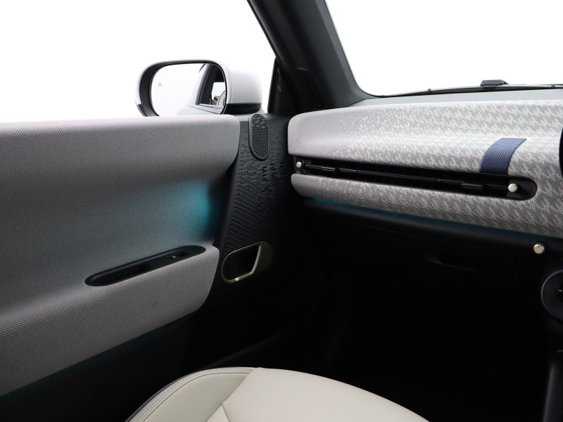 2025 (25) MINI COOPER 135kW E Exclusive 41kWh 3dr Auto 5261815