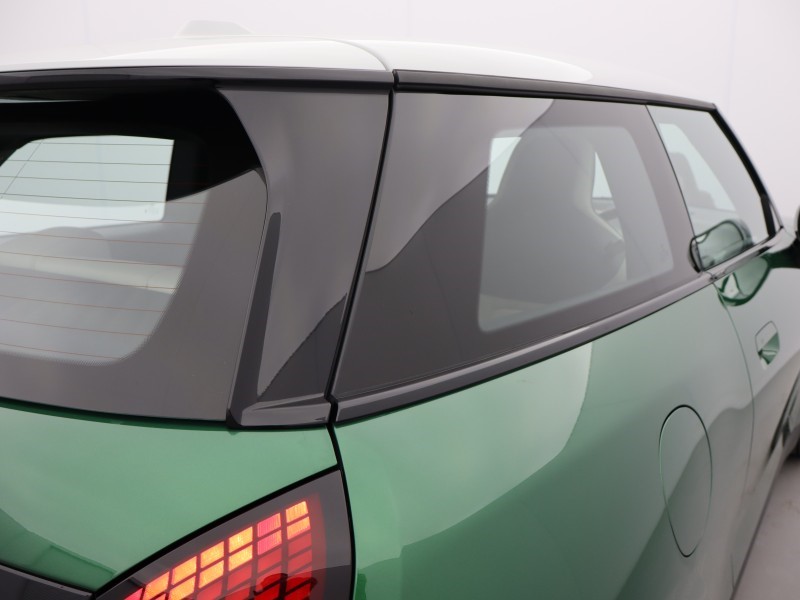 2025 (25) MINI COOPER 135kW E Exclusive 41kWh 3dr Auto 5261794