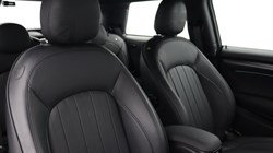 2023 (23) MINI HATCHBACK 1.5 Cooper Exclusive 3dr 5382398