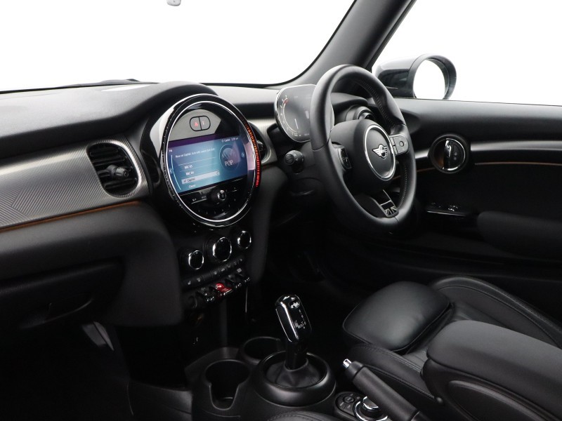 2023 (23) MINI HATCHBACK 1.5 Cooper Exclusive 3dr 5382441