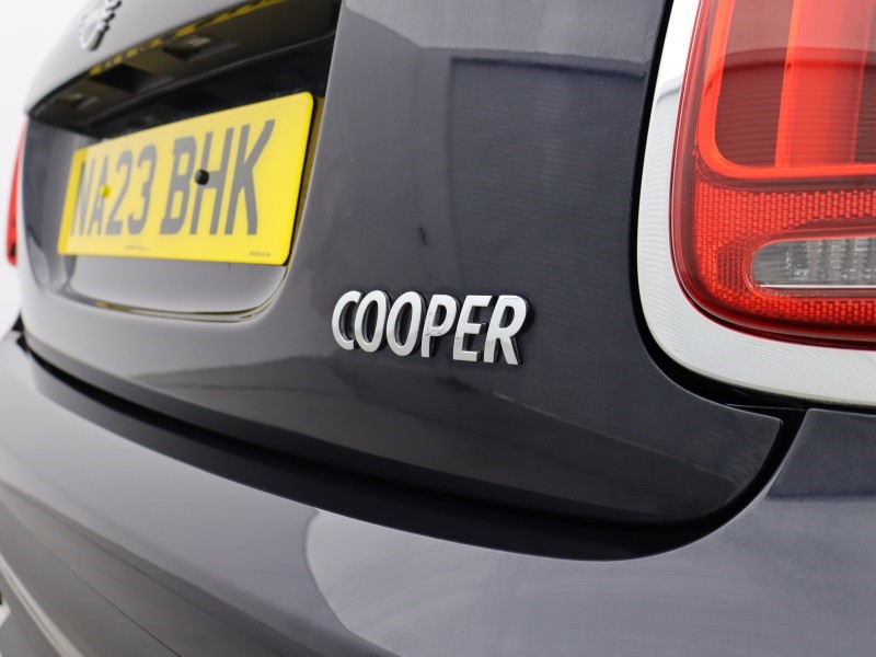 2023 (23) MINI HATCHBACK 1.5 Cooper Exclusive 3dr 5382390