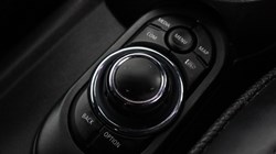 2023 (23) MINI HATCHBACK 1.5 Cooper Exclusive 3dr 5382415