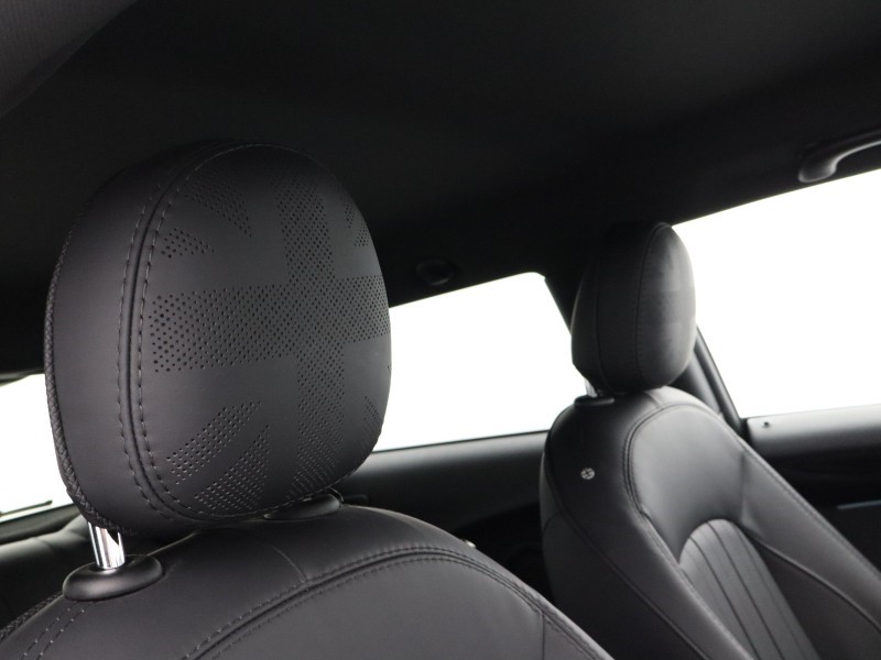 2023 (23) MINI HATCHBACK 1.5 Cooper Exclusive Premium 3dr Auto 5272212