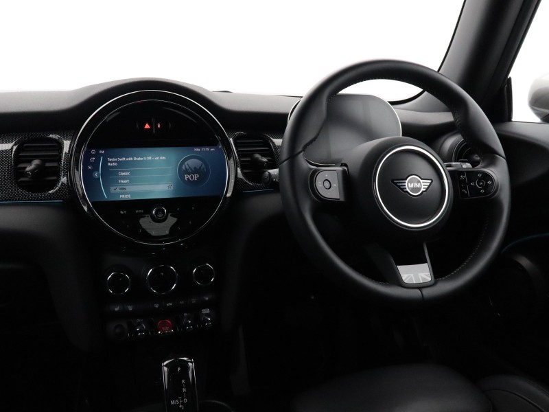 2023 (23) MINI HATCHBACK 1.5 Cooper Exclusive Premium 3dr Auto 5272178