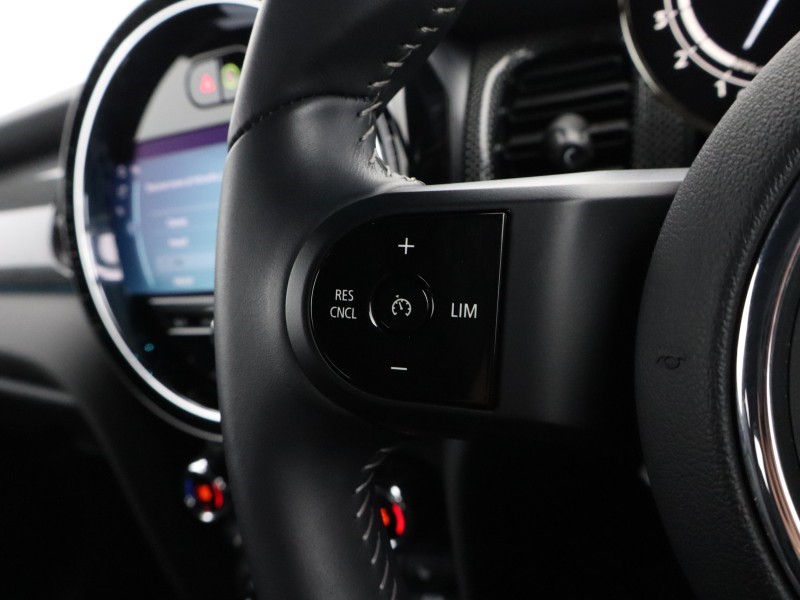 2023 (23) MINI HATCHBACK 1.5 Cooper Exclusive Premium 3dr Auto 5272192