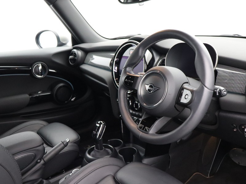 2023 (23) MINI HATCHBACK 1.5 Cooper Exclusive Premium 3dr Auto 5272213