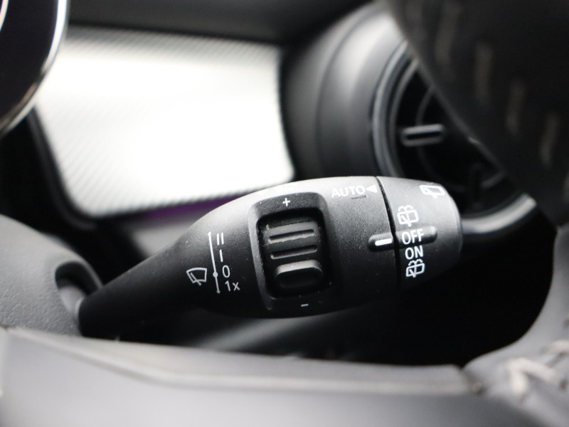 2023 (23) MINI HATCHBACK 1.5 Cooper Exclusive 5dr 5291046