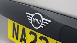 2023 (23) MINI HATCHBACK 1.5 Cooper Exclusive 5dr 5291005