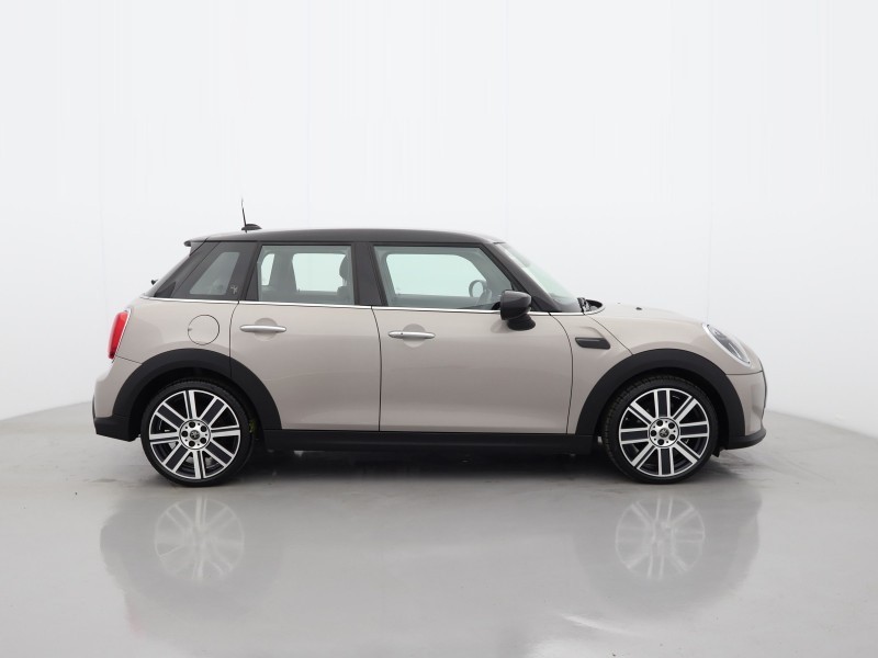 2023 (23) MINI HATCHBACK 1.5 Cooper Exclusive 5dr 5291122
