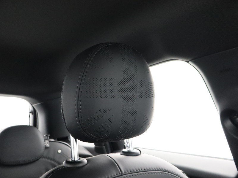 2023 (23) MINI HATCHBACK 1.5 Cooper Exclusive 5dr 5291057