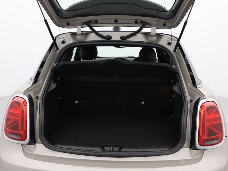 2023 (23) MINI HATCHBACK 1.5 Cooper Exclusive 5dr 5291006