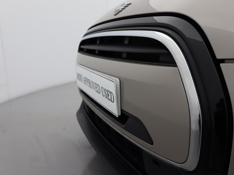 2023 (23) MINI HATCHBACK 1.5 Cooper Exclusive 5dr 5291012