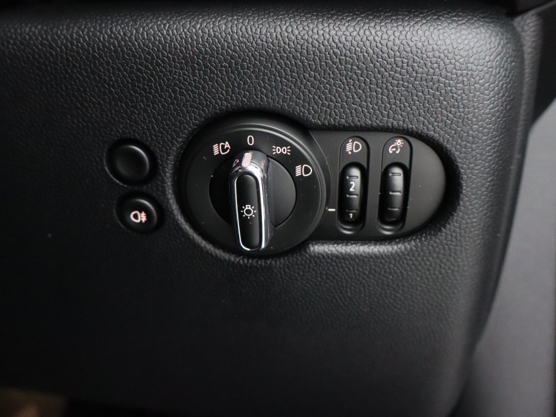 2023 (23) MINI HATCHBACK 1.5 Cooper Exclusive 5dr 5291059