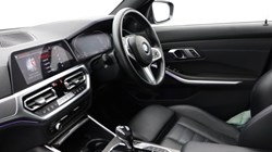 2019 (19) BMW 3 SERIES 320d xDrive M Sport 4dr Step Auto 5301452