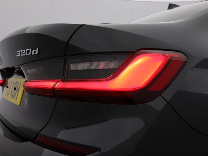 2019 (19) BMW 3 SERIES 320d xDrive M Sport 4dr Step Auto 5301396