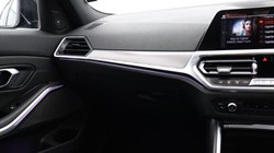 2019 (19) BMW 3 SERIES 320d xDrive M Sport 4dr Step Auto 5301424