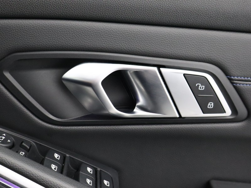 2019 (19) BMW 3 SERIES 320d xDrive M Sport 4dr Step Auto 5301414